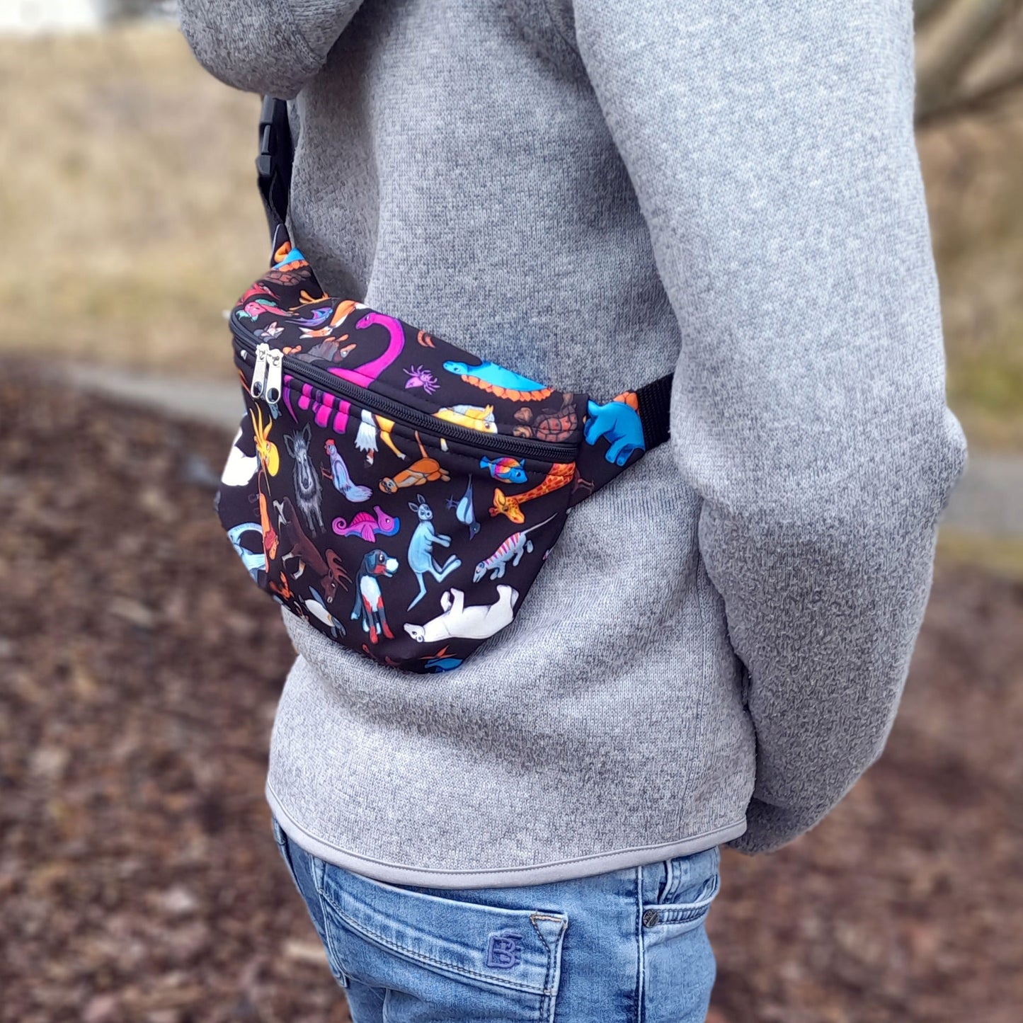 Bauchtasche Kinder mit vielen bunten Tieren